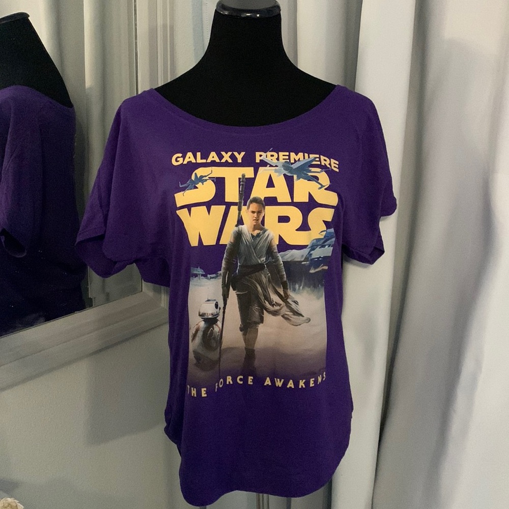 Star Wars | “The Force Awakens” Womens Short Sleeve T-Shirt | SZ L | Purple NWOT